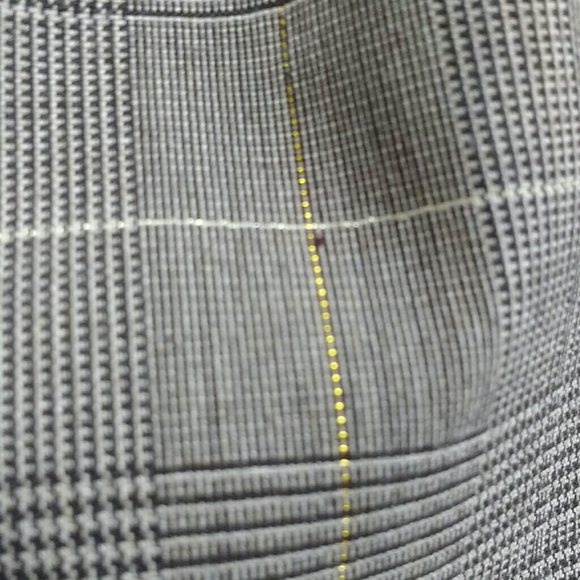 Blazer - Picture 3 of 5